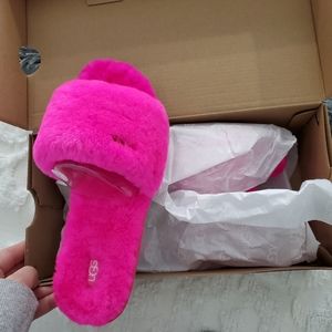 Hot Pink Ugg Slippers